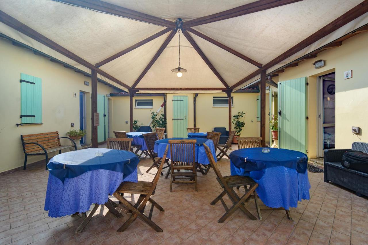 Hotel La Papaya Marina Di Pisa Exteriér fotografie